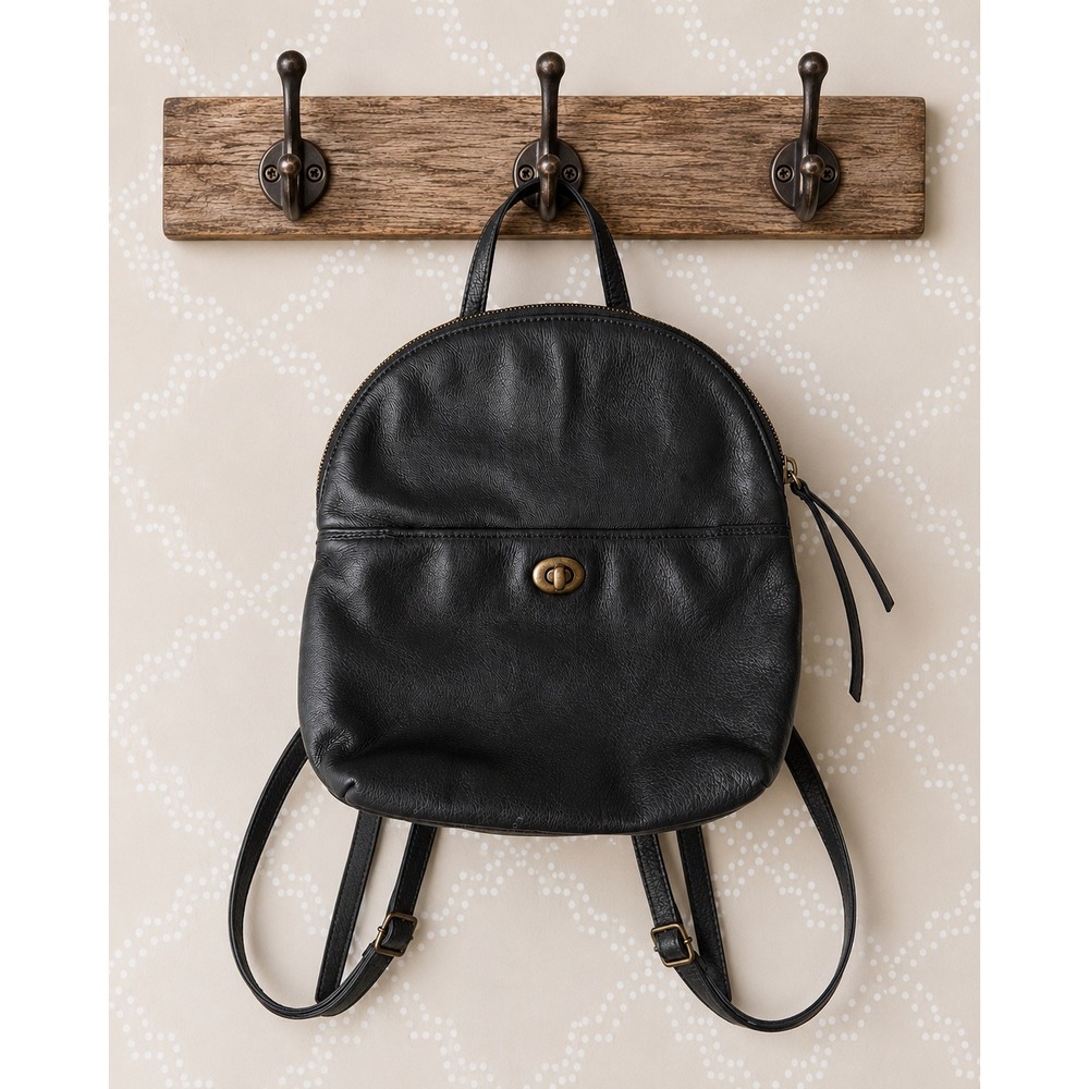 Margot Leather‎ Backpack Turn Lock Front Pocket Black Small